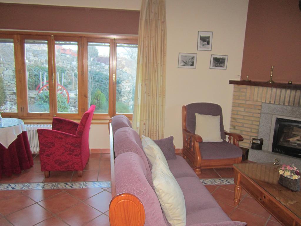 La Ladera Villa Hoyos del Espino Luaran gambar