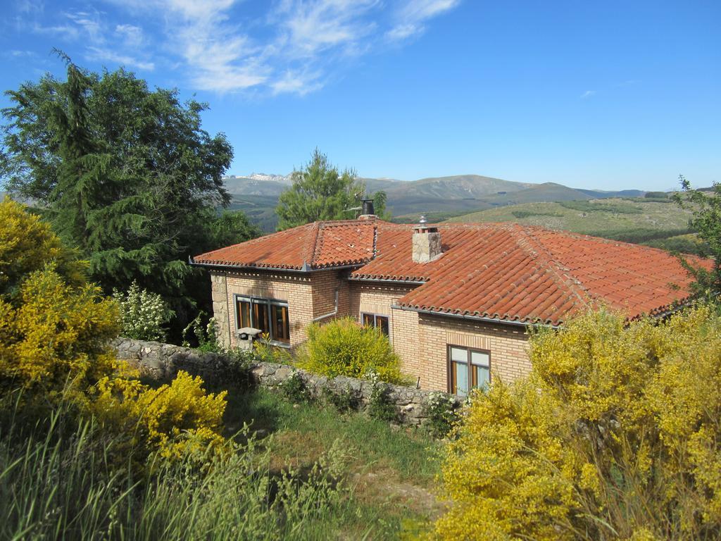 La Ladera Villa Hoyos del Espino Luaran gambar