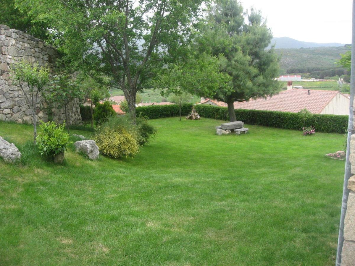 La Ladera Villa Hoyos del Espino Bilik gambar